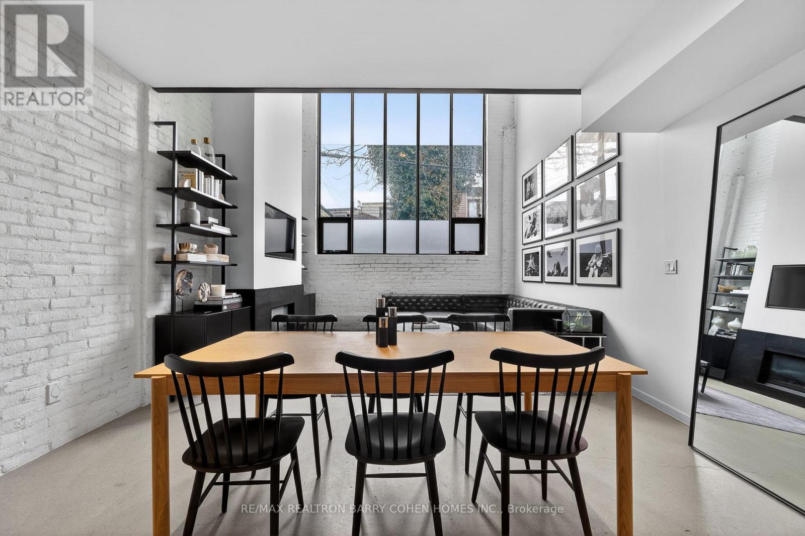 7 - 50 Bartlett Avenue, Toronto, Ontario  M6H 3E6 - Photo 4 - W12996932