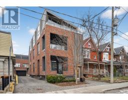 7 - 50 BARTLETT AVENUE, Toronto, Ontario