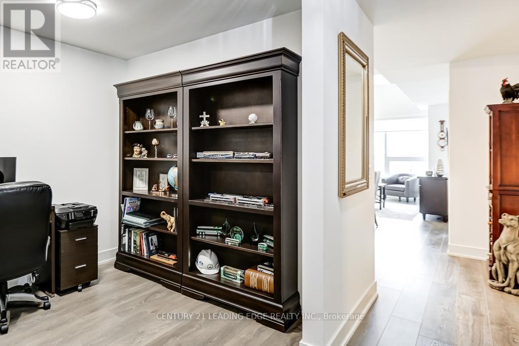 410 - 2489 Taunton Road, Oakville, Ontario  L6H 3R9 - Photo 10 - W12996940