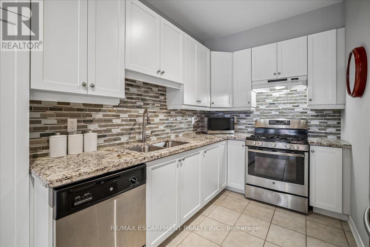 #40 - 181 Plains Road W, Burlington, Ontario  L7T 0B1 - Photo 12 - W12996970