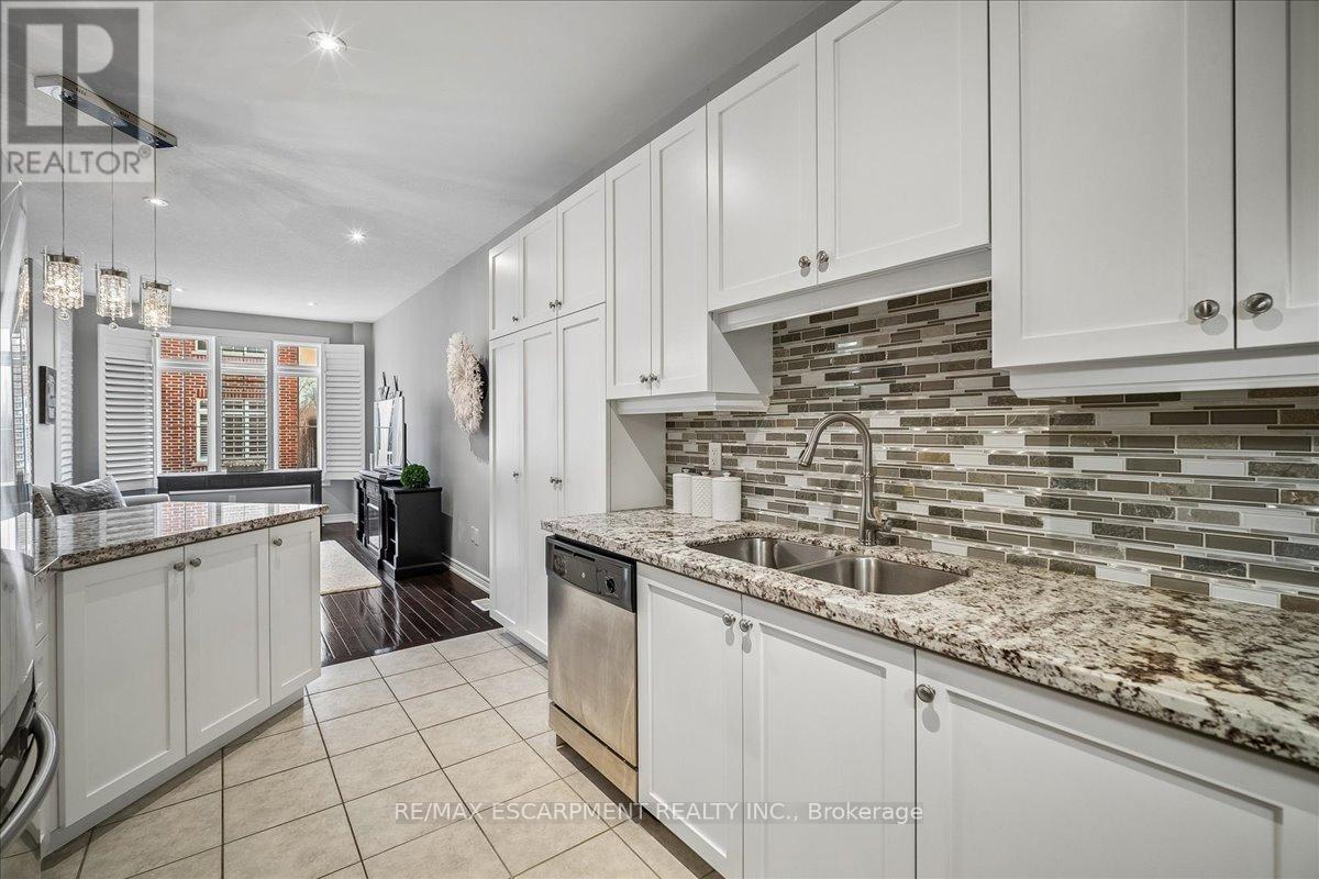 #40 - 181 Plains Road W, Burlington, Ontario  L7T 0B1 - Photo 14 - W12996970