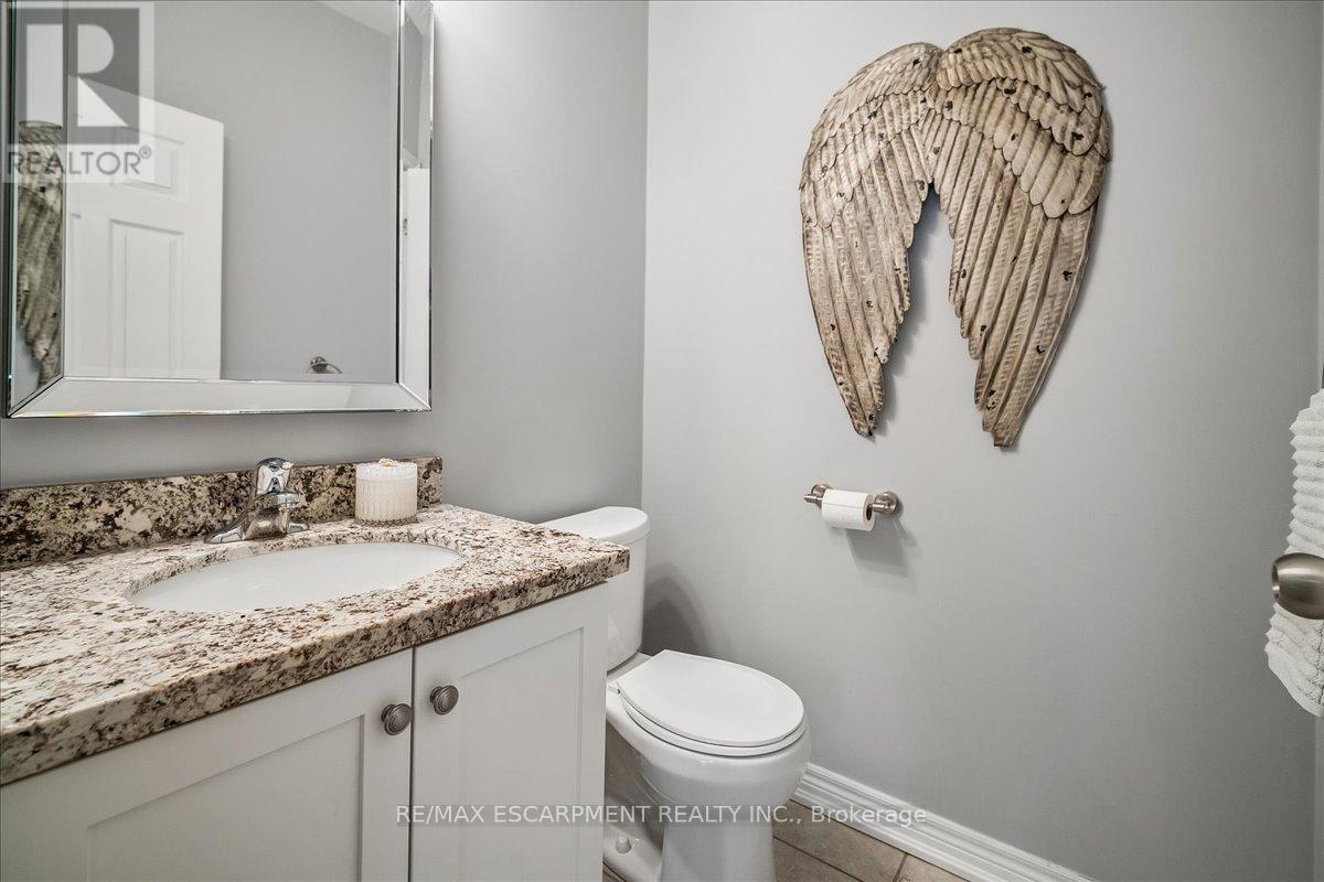 #40 - 181 Plains Road W, Burlington, Ontario  L7T 0B1 - Photo 25 - W12996970