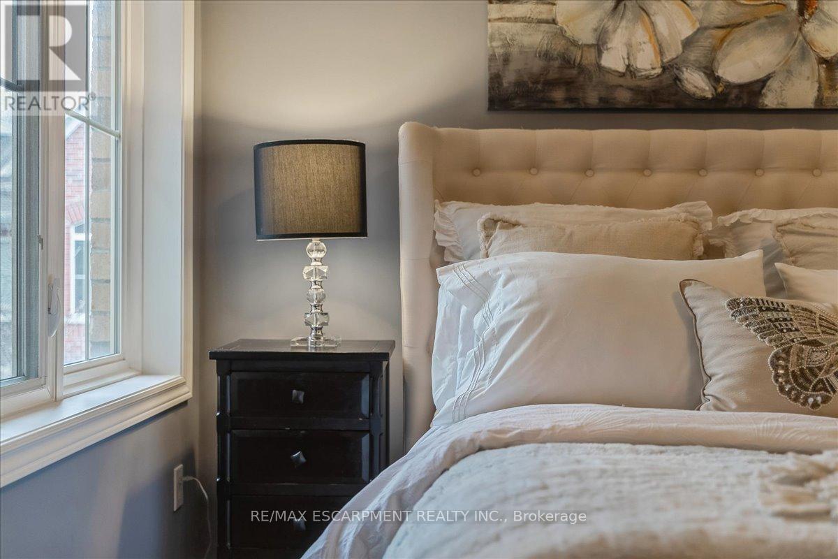 #40 - 181 Plains Road W, Burlington, Ontario  L7T 0B1 - Photo 33 - W12996970