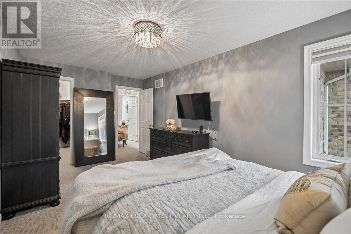 #40 - 181 Plains Road W, Burlington, Ontario  L7T 0B1 - Photo 35 - W12996970