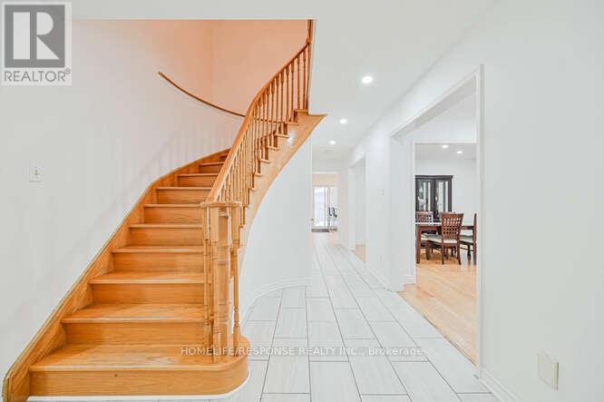 6103 Prairie Circle, Mississauga, Ontario  L5N 5Z5 - Photo 16 - W12996976