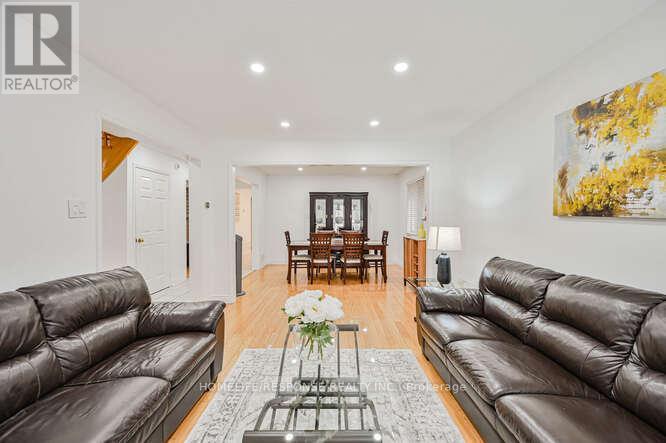 6103 Prairie Circle, Mississauga, Ontario  L5N 5Z5 - Photo 7 - W12996976