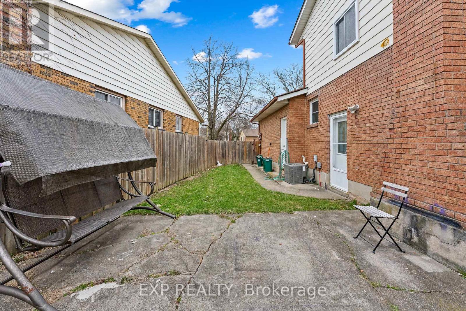 Unit 1 - 14 Baxter Crescent, Thorold, Ontario  L2V 4R6 - Photo 4 - X12997106