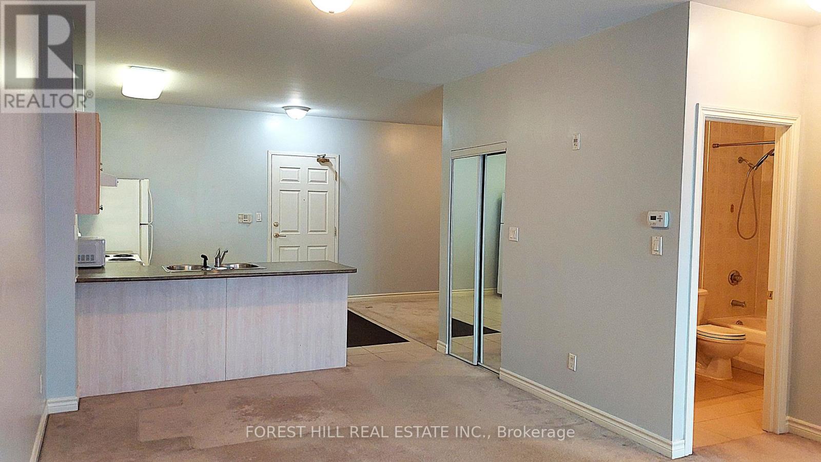 210 - 33 Wallace Street, Vaughan, Ontario  L4L 2P2 - Photo 15 - N12964322