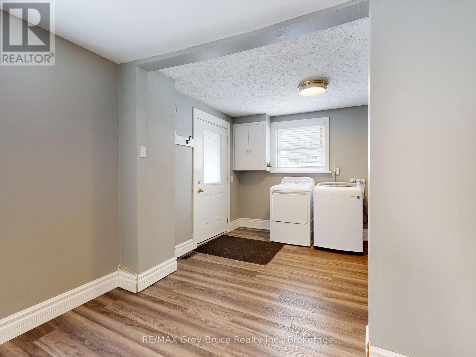 690 8th Street E, Owen Sound, Ontario N4K 1L8 - Photo 13 - X12817154