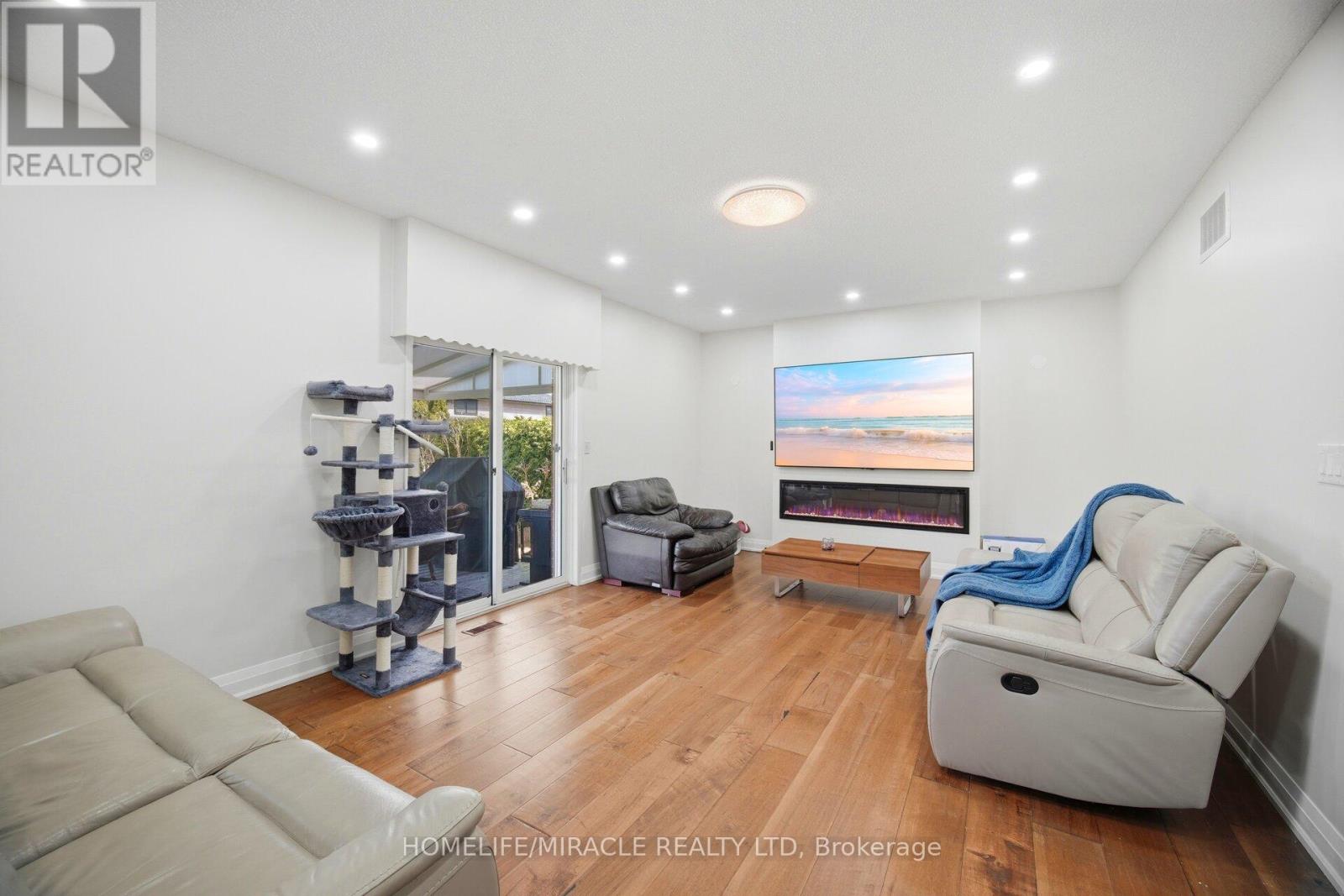 38 Leclaire Street, Hamilton, Ontario  L9C 5X3 - Photo 20 - X12996832