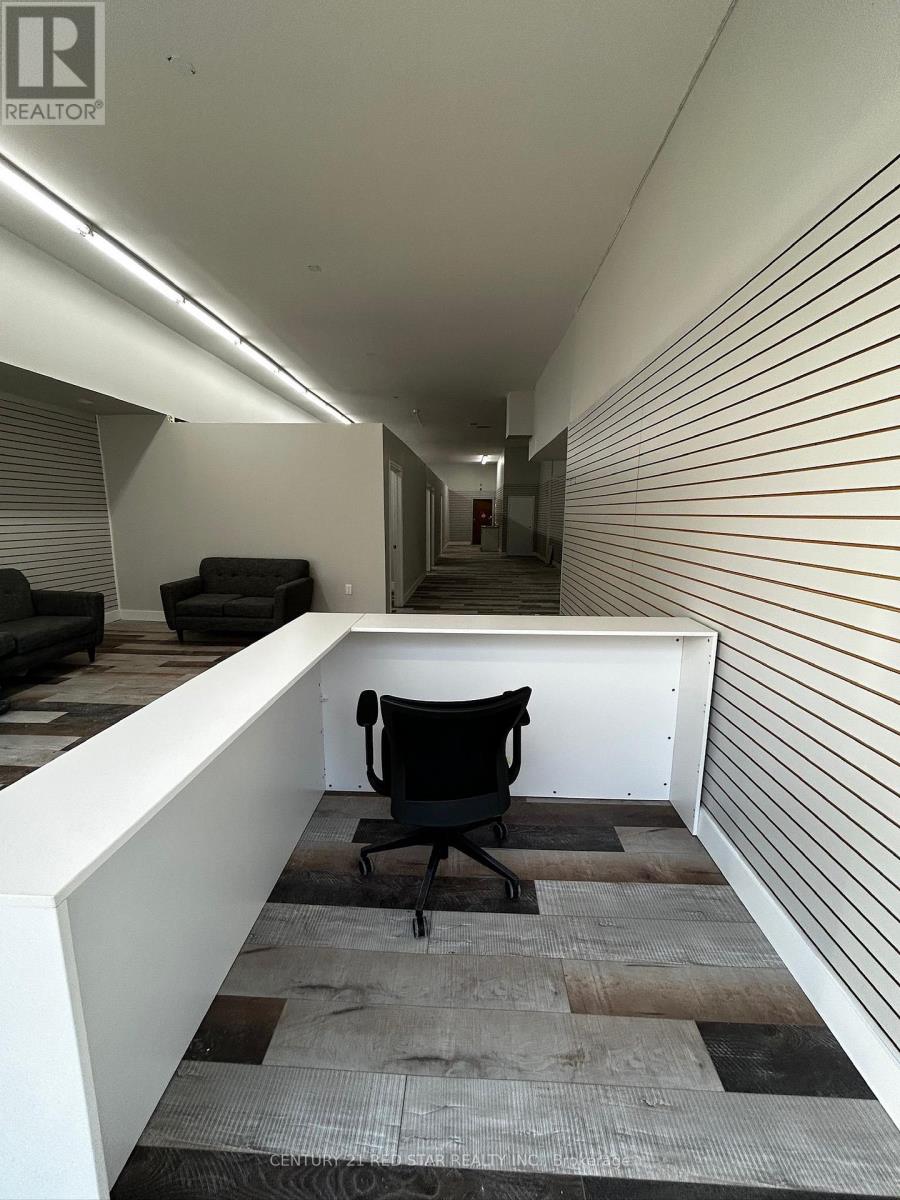 Main - 368 Dundas Street, Woodstock, Ontario  N4S 1B7 - Photo 6 - X12996836