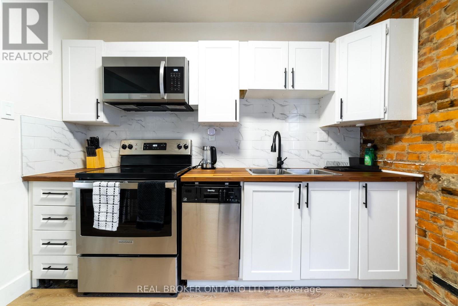 19 Century Street, Hamilton, Ontario  L8L 1V7 - Photo 16 - X12996844