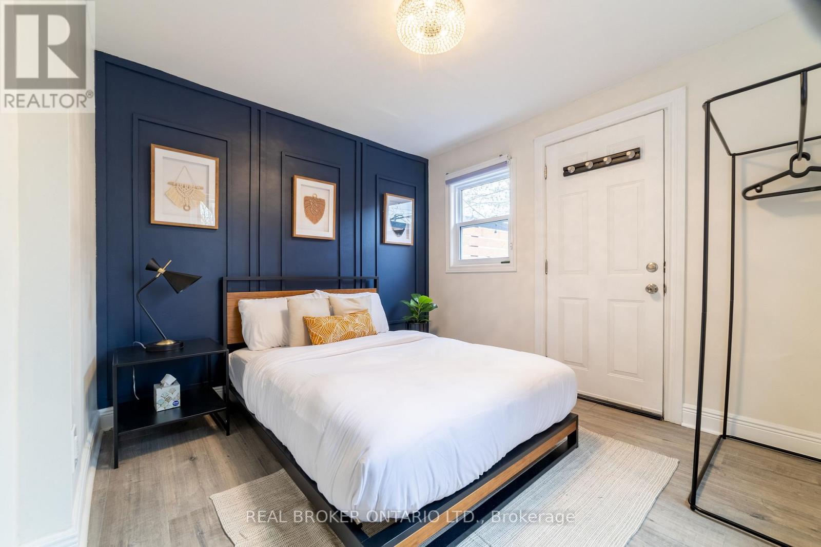 19 Century Street, Hamilton, Ontario  L8L 1V7 - Photo 9 - X12996844