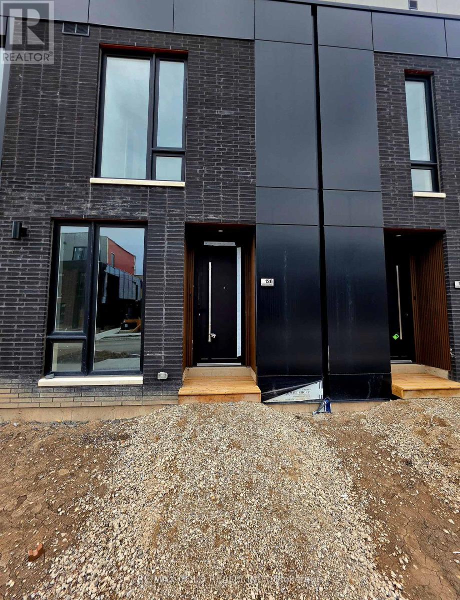 126 EVERETT COMMON, St. Catharines, Ontario