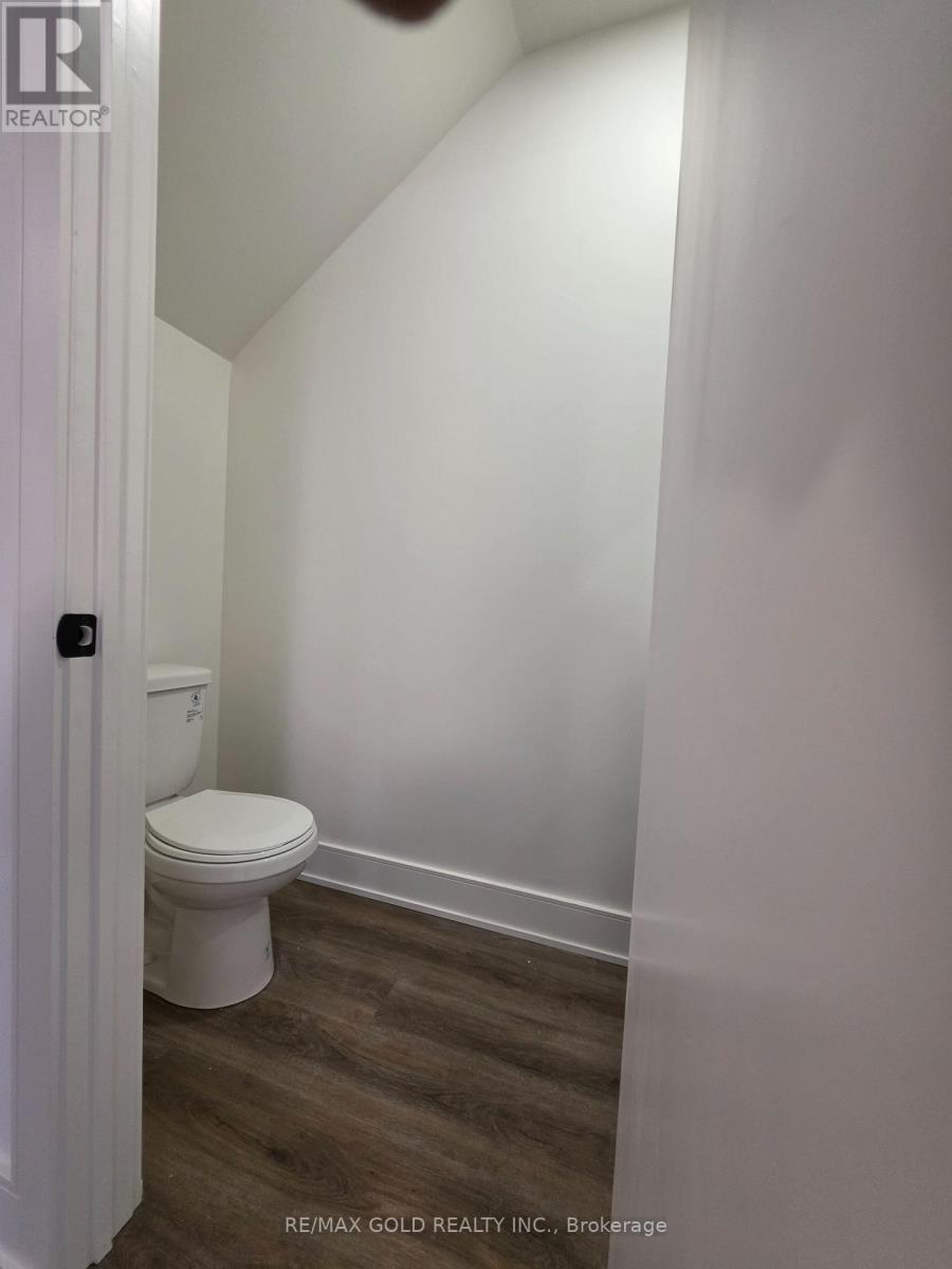 126 Everett Common, St. Catharines, Ontario  L2P 0G8 - Photo 14 - X12996892