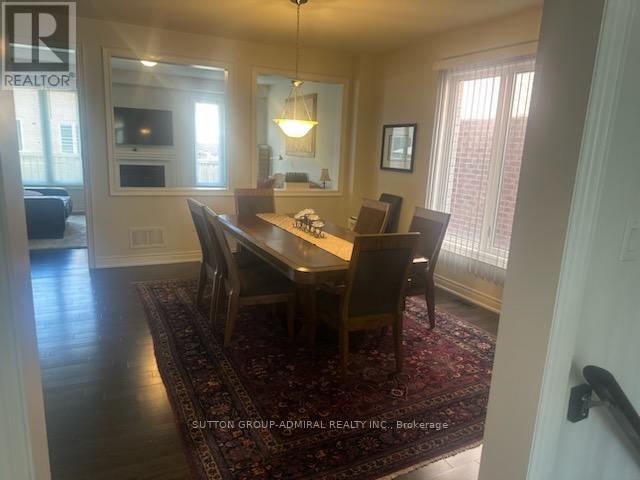 124 Fingland Crescent, Hamilton, Ontario  L8B 0S7 - Photo 4 - X12996958