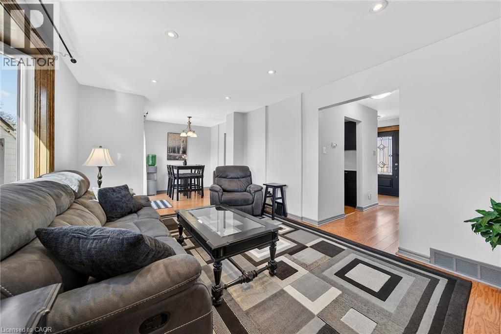 211 Birchcliffe Crescent, Hamilton, Ontario  L8T 4L1 - Photo 19 - 40820735