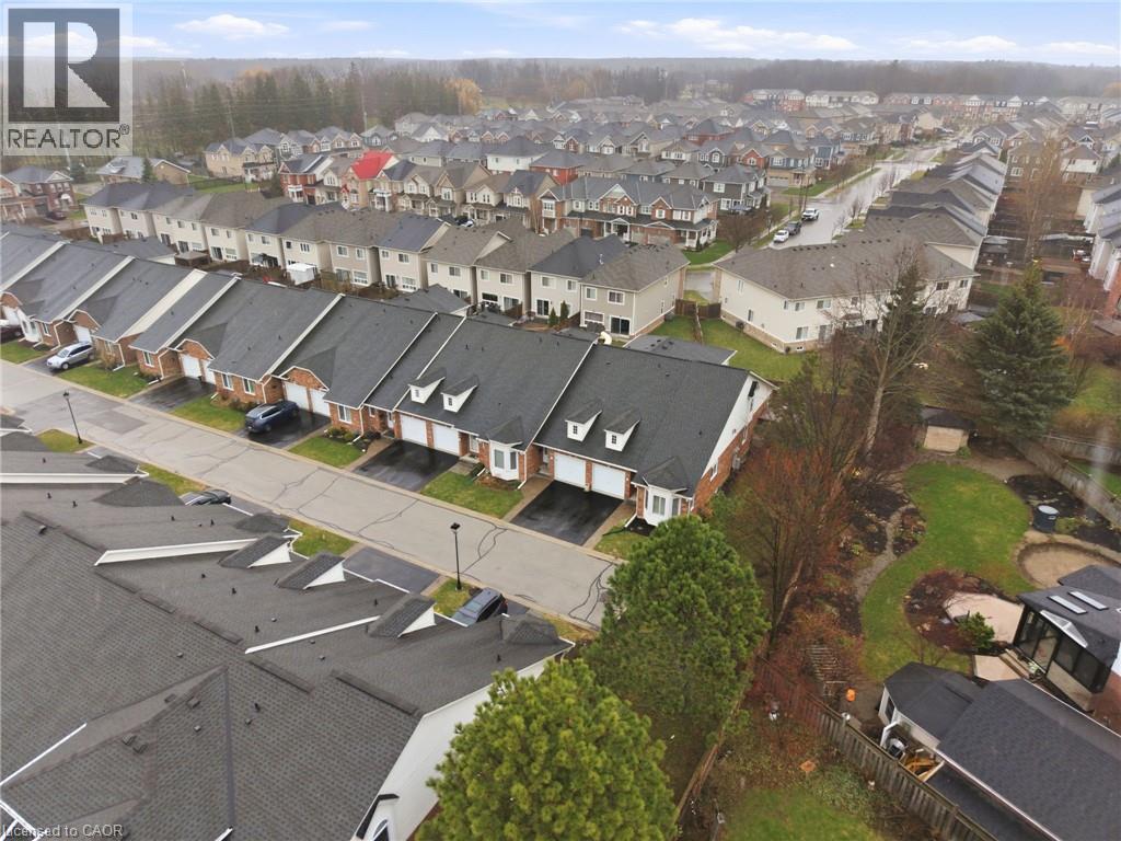 222 Fellowes Crescent Unit# 29, Waterdown, Ontario  L8B 0R1 - Photo 2 - 40820393