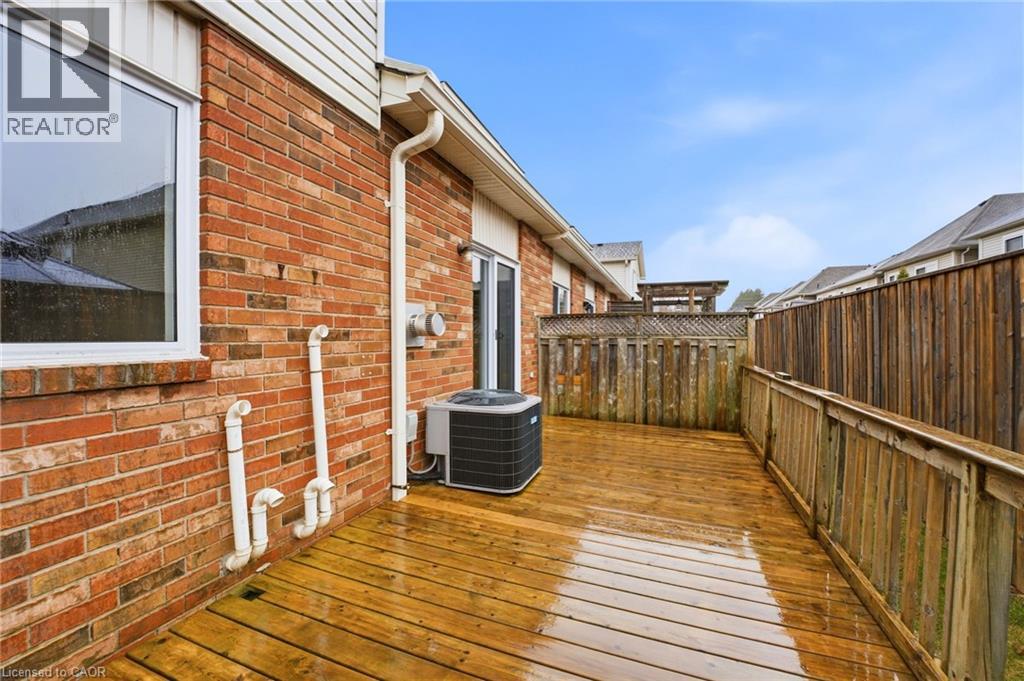 222 Fellowes Crescent Unit# 29, Waterdown, Ontario  L8B 0R1 - Photo 28 - 40820393