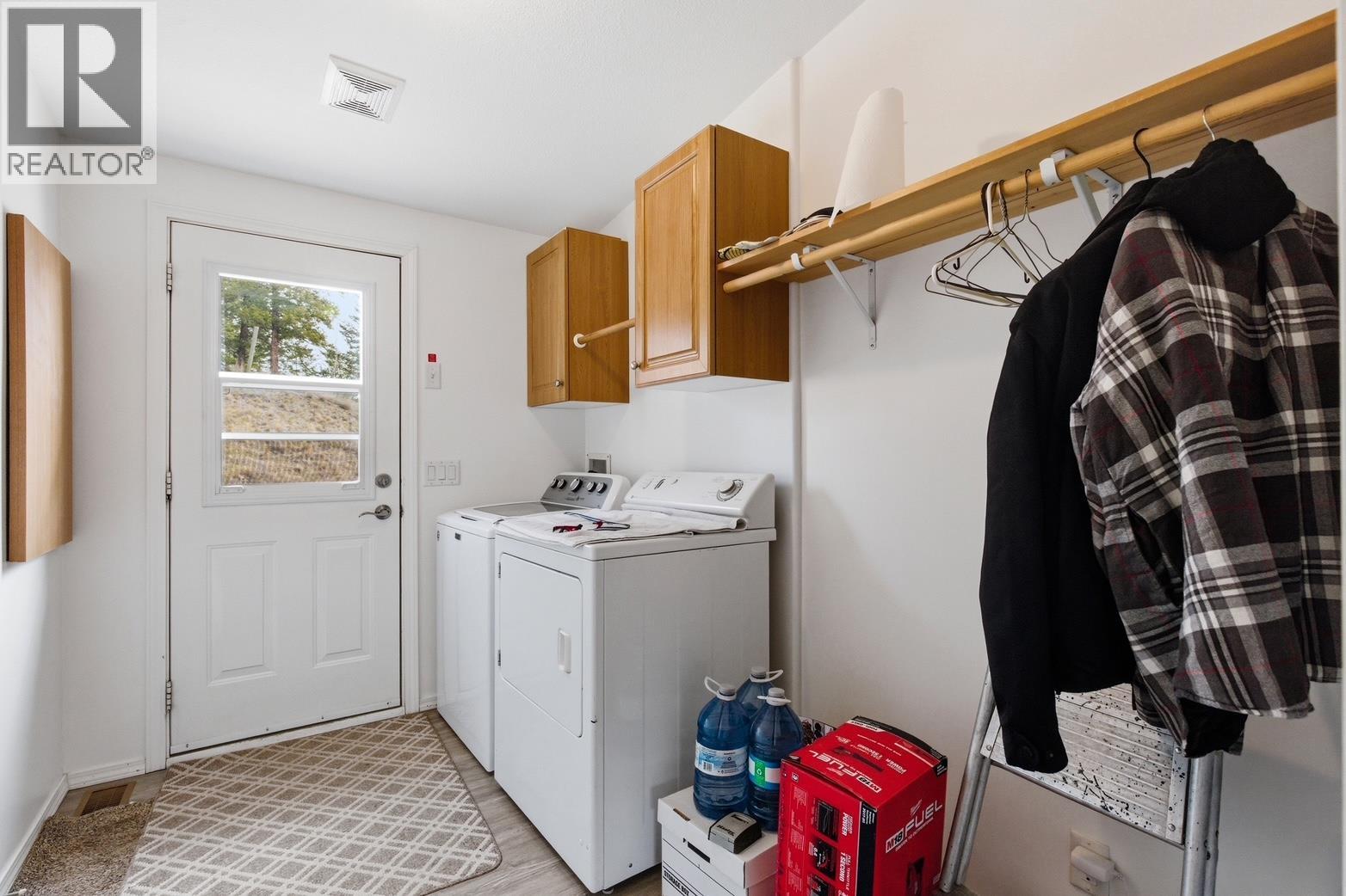 97 Valley Road, 150 Mile House, British Columbia  V0K 2G0 - Photo 20 - R3110594