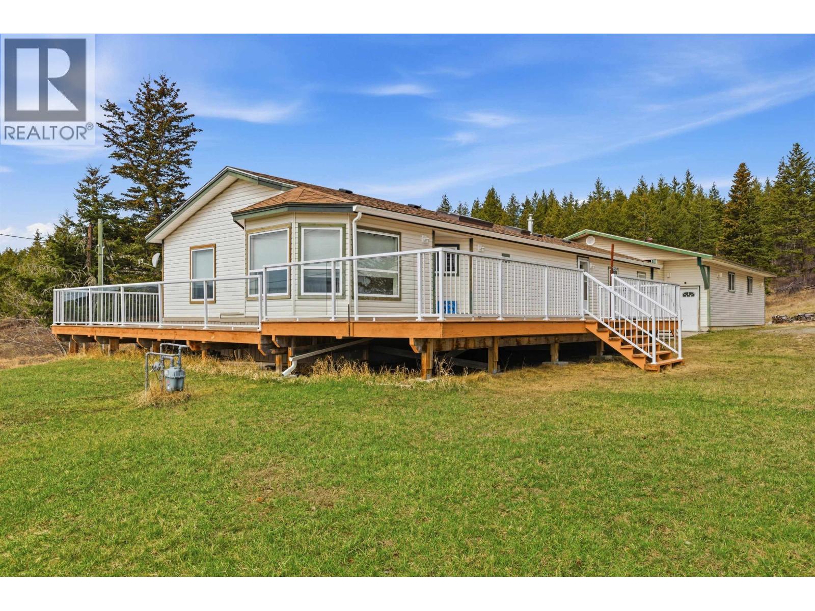 97 Valley Road, 150 Mile House, British Columbia  V0K 2G0 - Photo 4 - R3110594