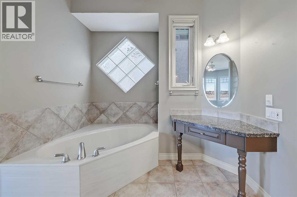 169 Cove Road, Chestermere, Alberta  T1X 1E4 - Photo 17 - A2280837