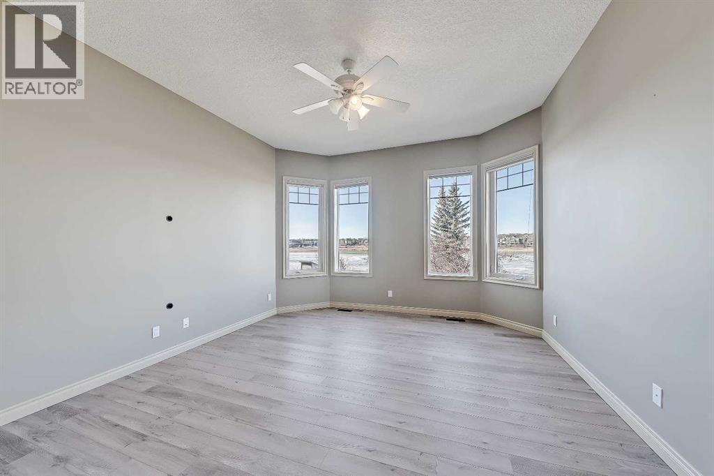 169 Cove Road, Chestermere, Alberta  T1X 1E4 - Photo 14 - A2280837