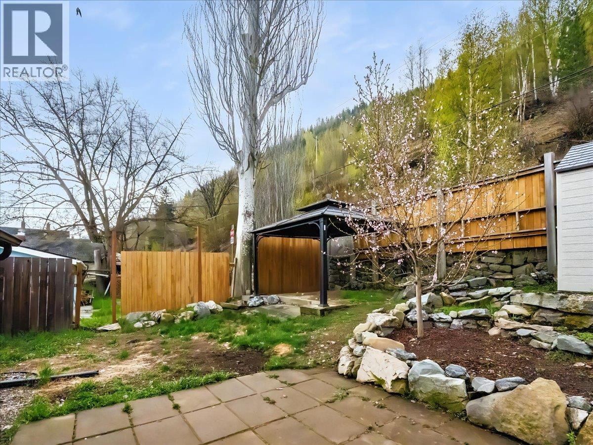 2006 Daniel Street, Trail, British Columbia  V1R 4G9 - Photo 7 - 10382701