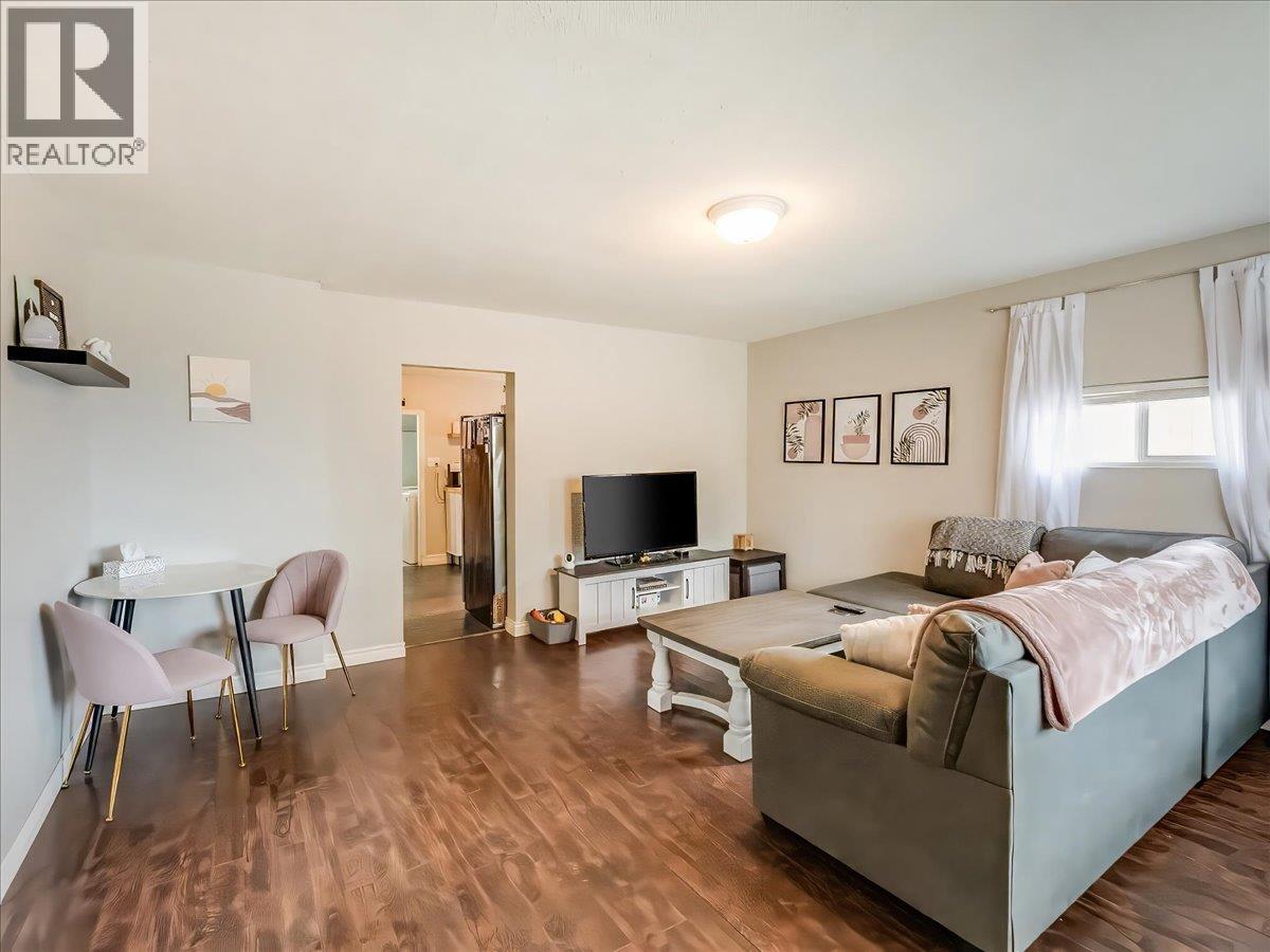 2006 Daniel Street, Trail, British Columbia  V1R 4G9 - Photo 14 - 10382701