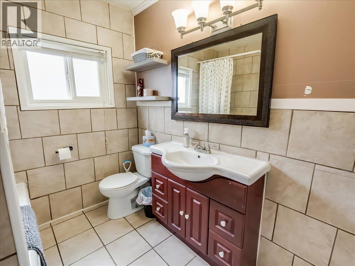 2006 Daniel Street, Trail, British Columbia  V1R 4G9 - Photo 26 - 10382701