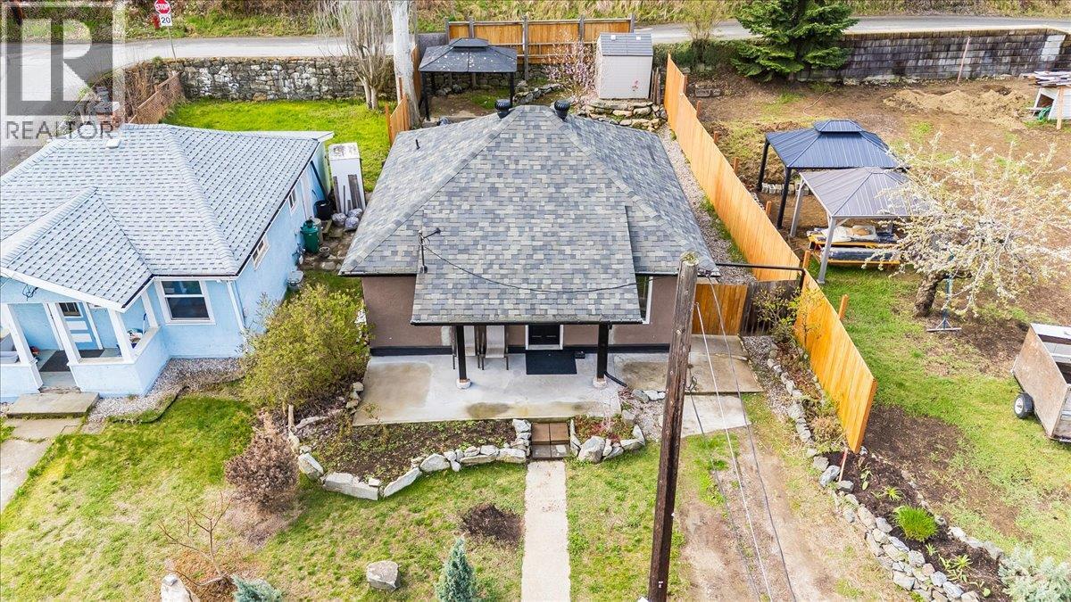 2006 Daniel Street, Trail, British Columbia  V1R 4G9 - Photo 35 - 10382701