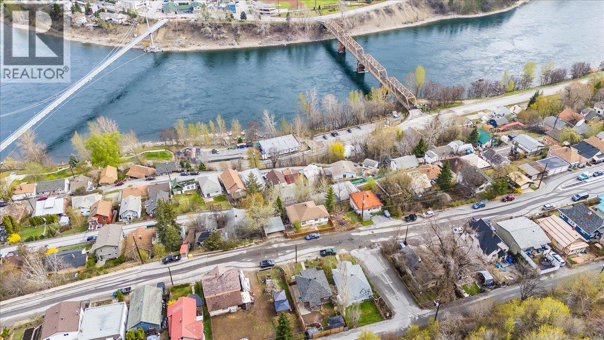 2006 Daniel Street, Trail, British Columbia  V1R 4G9 - Photo 38 - 10382701