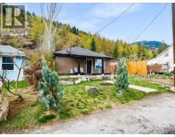 2006 Daniel Street, Trail, British Columbia