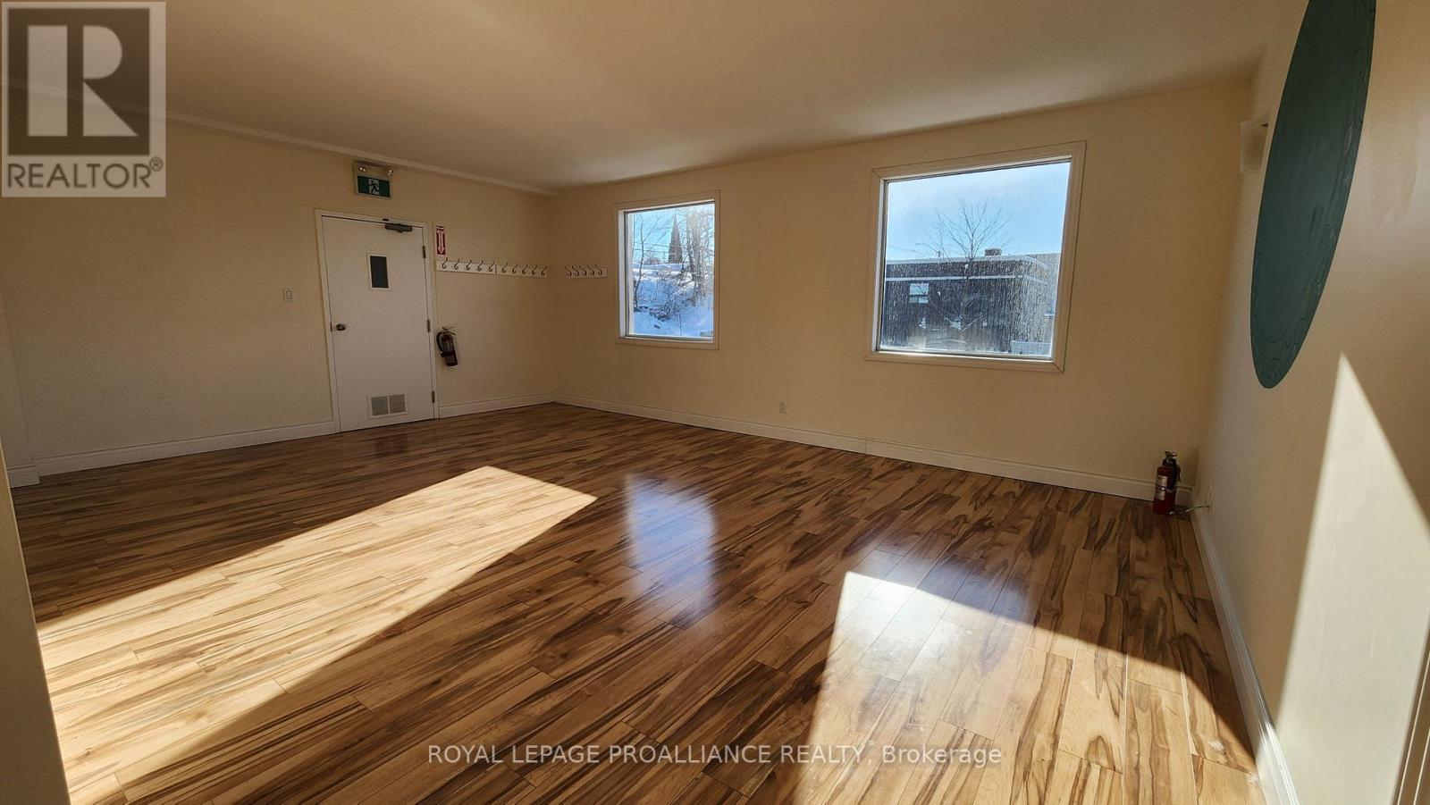 C - 354 Pinnacle Street, Belleville, Ontario  K8N 3B4 - Photo 5 - X12996990