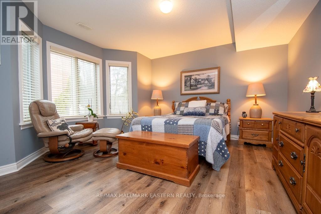 4 Huntingwood Crescent, Kawartha Lakes, Ontario  K0M 1A0 - Photo 23 - X12997250