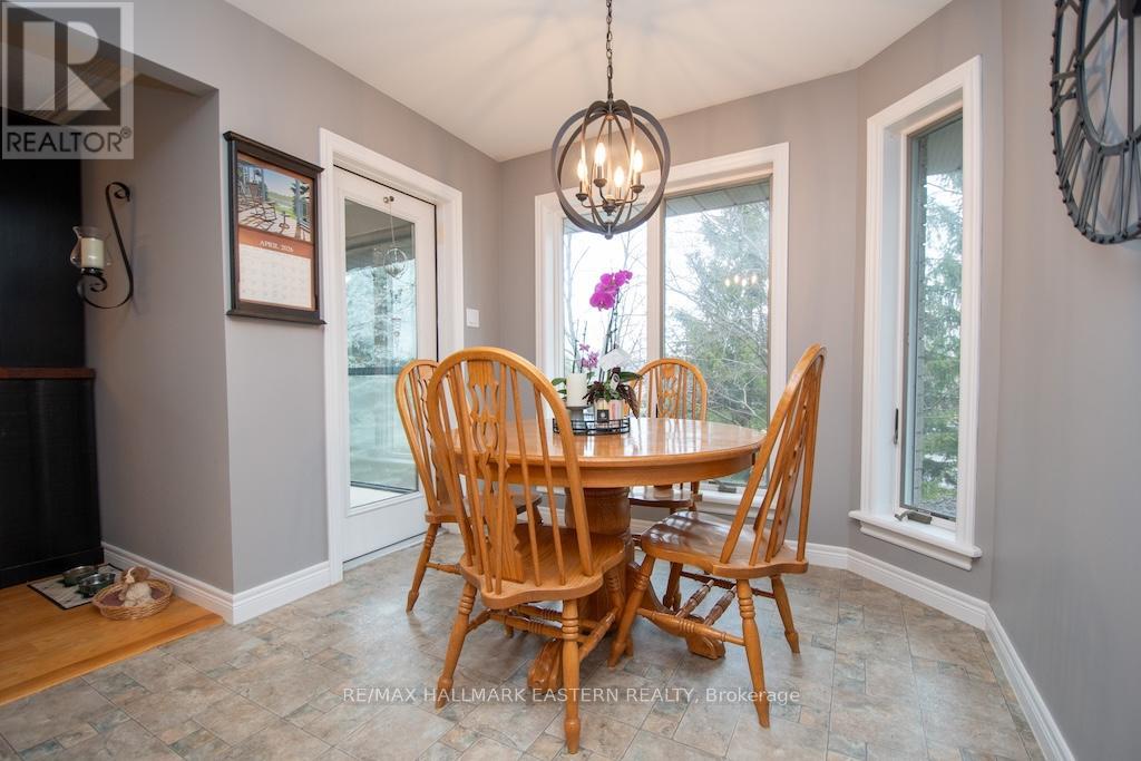 4 Huntingwood Crescent, Kawartha Lakes, Ontario  K0M 1A0 - Photo 9 - X12997250