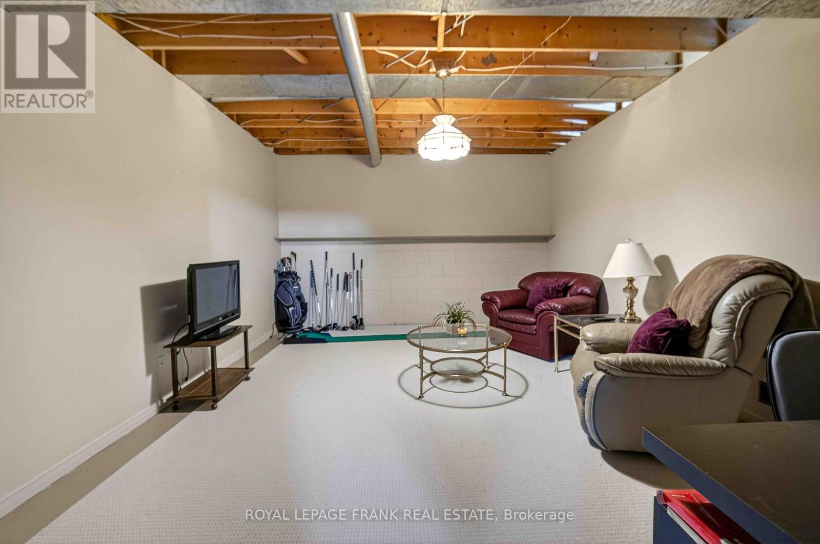 832 Parkhill Road W, Peterborough, Ontario  K9J 6P1 - Photo 28 - X12997276