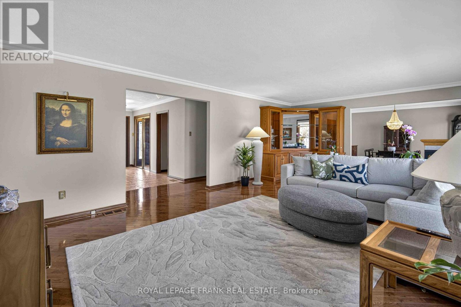 832 Parkhill Road W, Peterborough, Ontario  K9J 6P1 - Photo 8 - X12997276