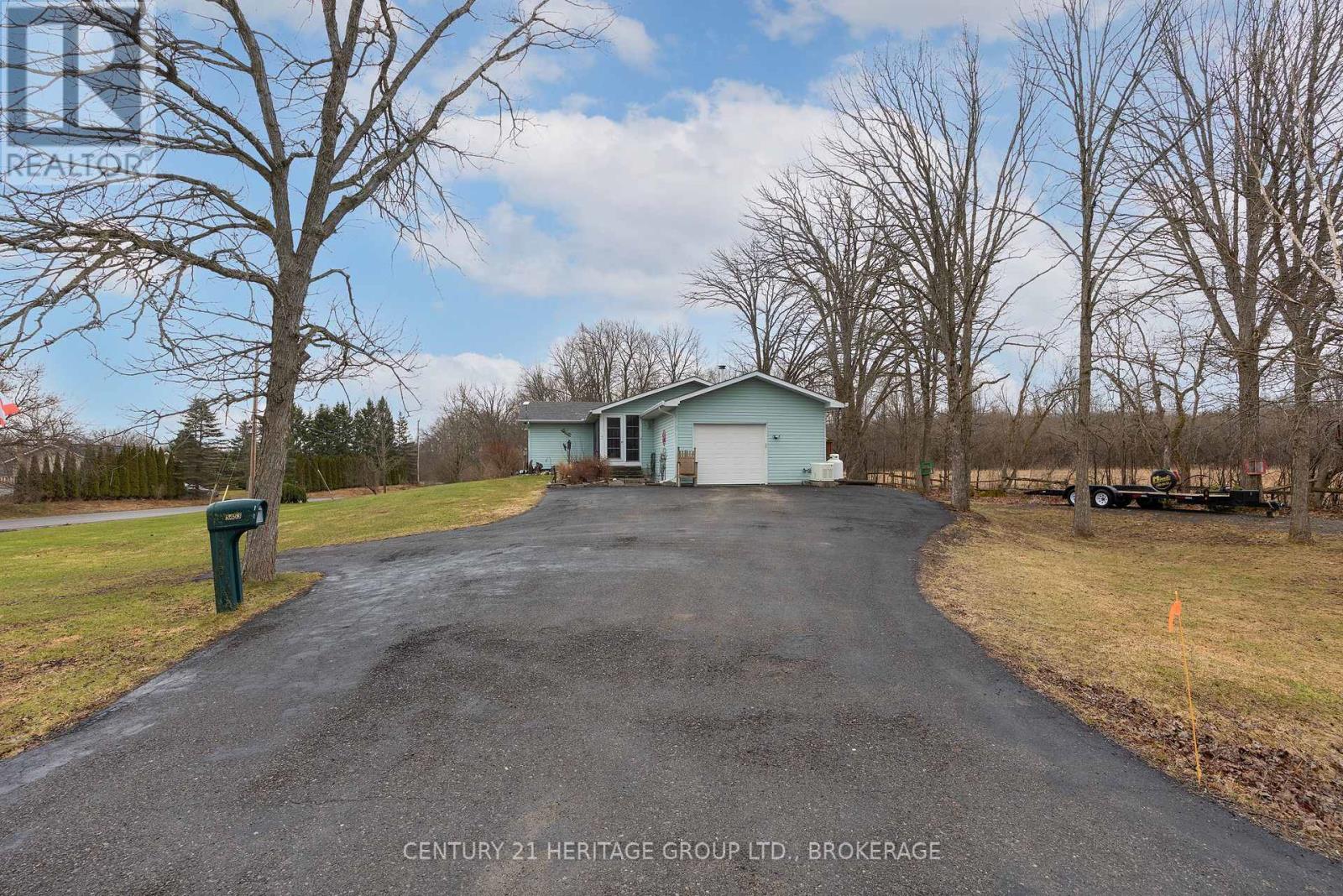 5453 Petworth Road, Frontenac, Ontario  K0H 1V0 - Photo 2 - X12997042