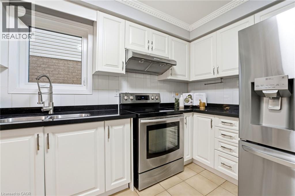 166 Boulding Avenue, Waterdown, Ontario  L8B 0N2 - Photo 9 - 40820525