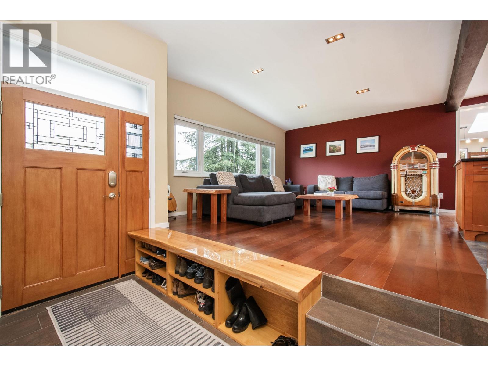 2175 Greylynn Crescent, North Vancouver, British Columbia  V7J 2X6 - Photo 6 - R3110704