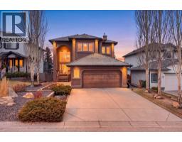 111 Valley Ponds Crescent NW, Calgary, Alberta