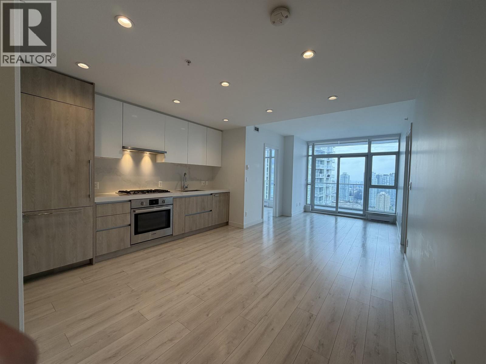 3008 6080 Mckay Avenue, Burnaby, British Columbia  V5H 0J4 - Photo 4 - R3110032