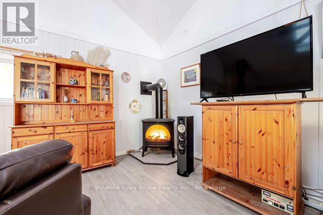 52 Spry Lake Road, South Bruce Peninsula, Ontario  N0H 2T0 - Photo 11 - X12996998