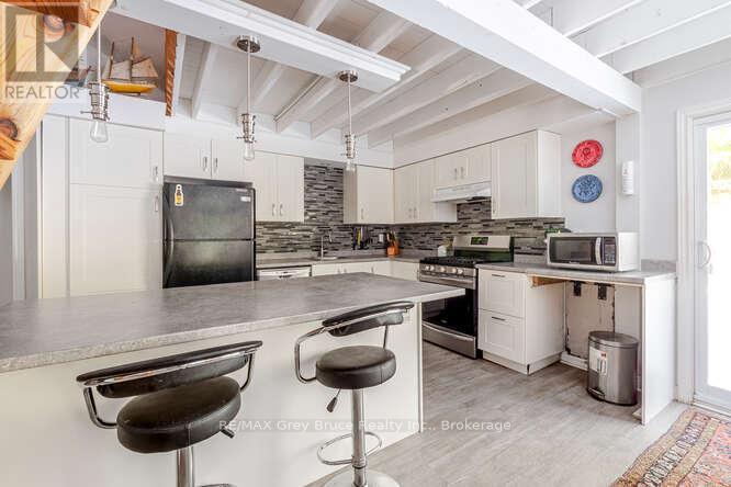 52 Spry Lake Road, South Bruce Peninsula, Ontario  N0H 2T0 - Photo 16 - X12996998