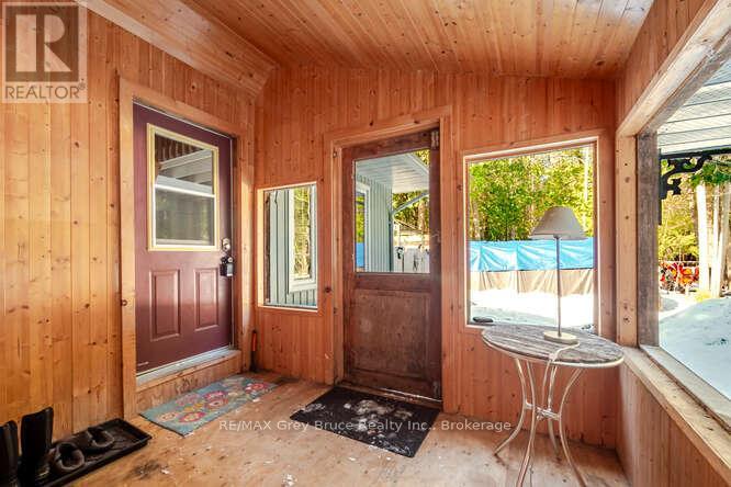 52 Spry Lake Road, South Bruce Peninsula, Ontario  N0H 2T0 - Photo 4 - X12996998