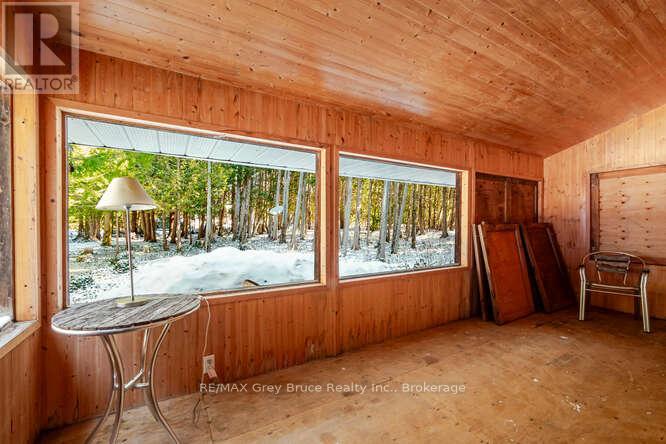 52 Spry Lake Road, South Bruce Peninsula, Ontario  N0H 2T0 - Photo 5 - X12996998