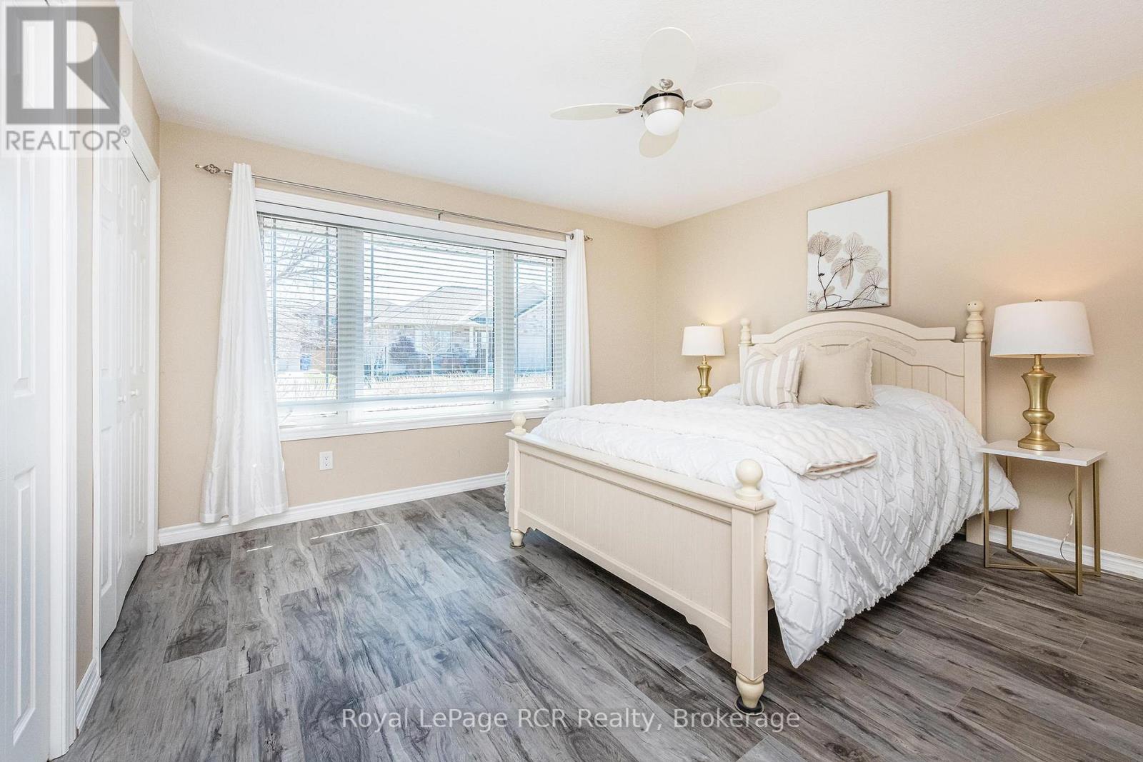 760 16th Street, Hanover, Ontario  N4N 3W8 - Photo 11 - X12997070