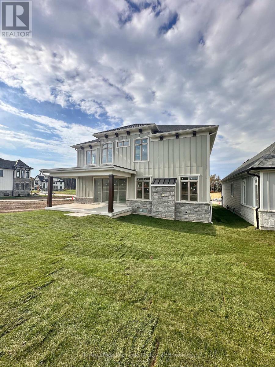 86 Inverness Street N, Kincardine, Ontario  N2Z 2Z4 - Photo 2 - X12997156