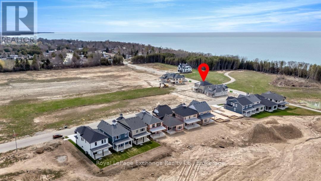 86 Inverness Street N, Kincardine, Ontario  N2Z 2Z4 - Photo 3 - X12997156